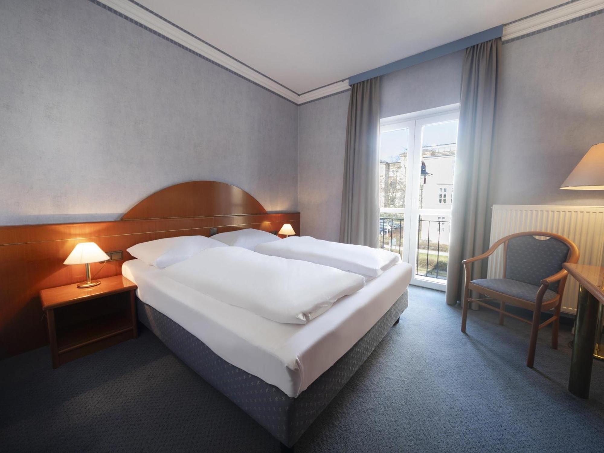 B&B Hotel Gotha-Hbf מראה חיצוני תמונה